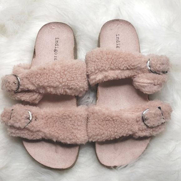 Indigo Rd Sally Faux Fur Slide Sandal women’s Size 6 Light Pink NEW NWT - Picture 4 of 8
